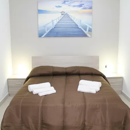 Dea House Airport Apartment